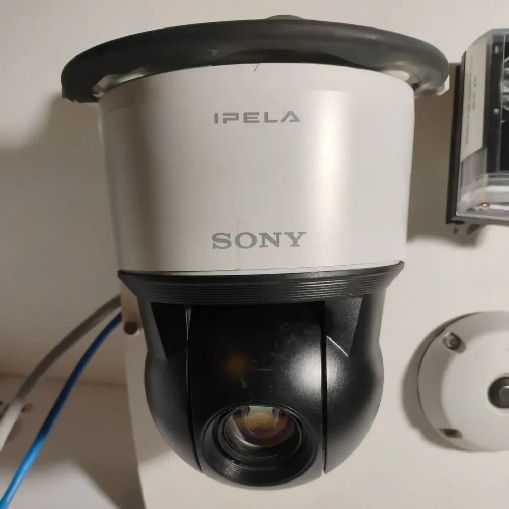 Sony IPELA SNC-EP520 Commercial Surveillance Camera  Mount, Raytec,Louroe  Set